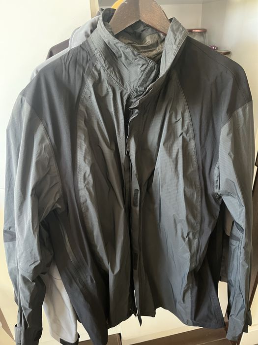 Мъжка ветровка черна