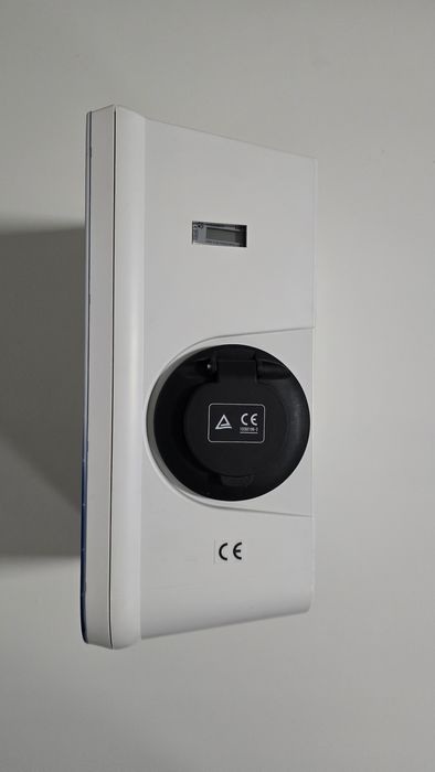 Зарядна станция 7,4kW/32A с контакт Type 2