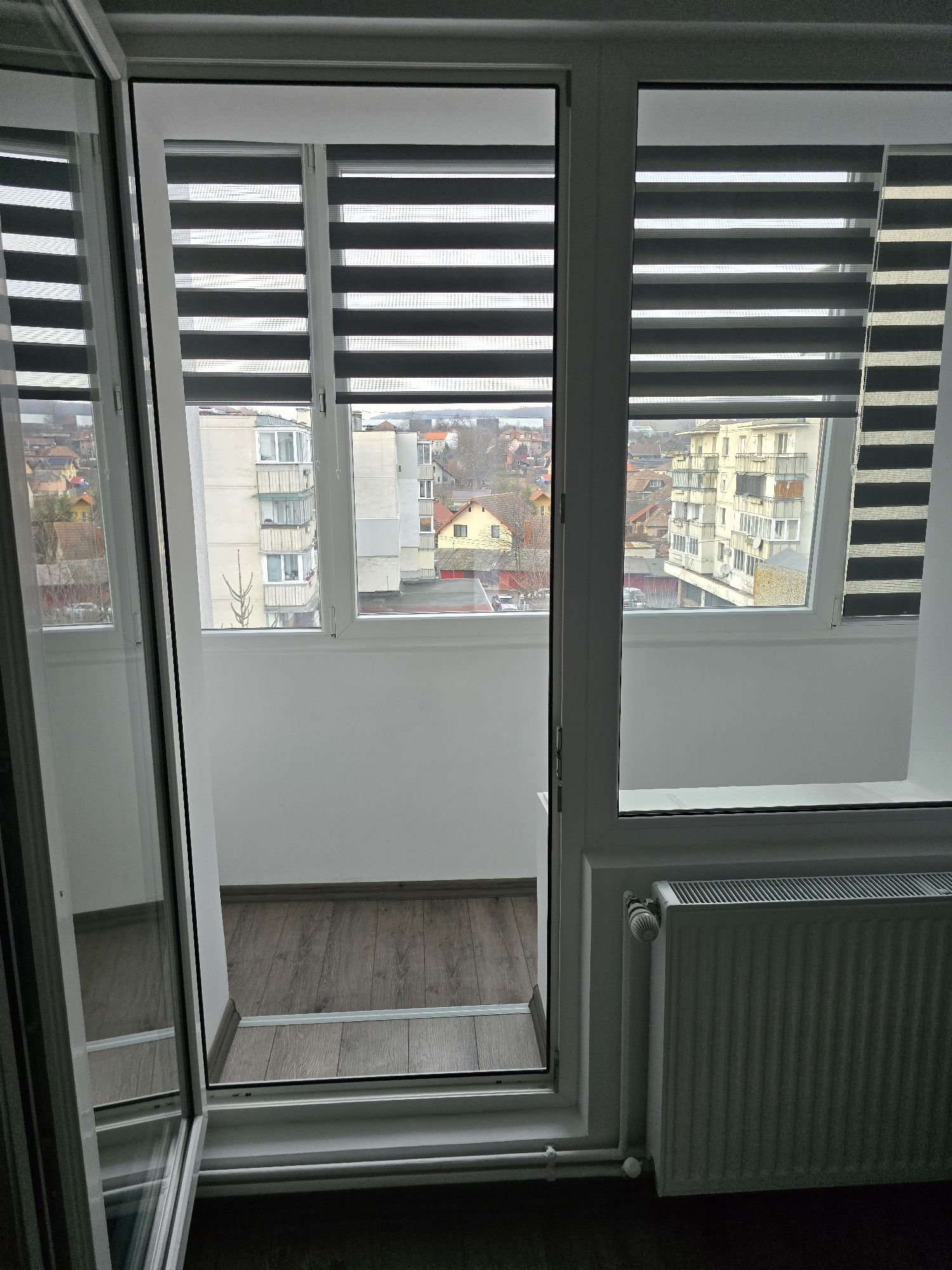 Apartament 3 camere, 2 bai, etaj 4, Unirii