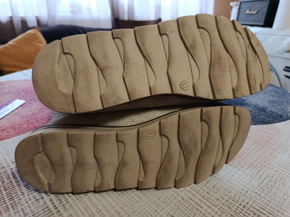 Топли зимни ботуши