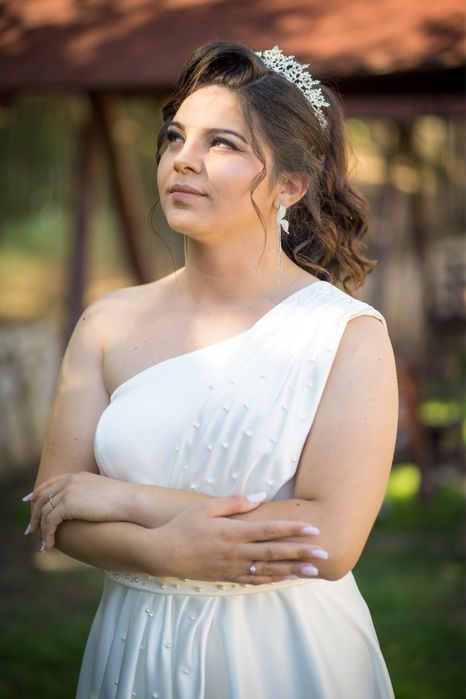 Vand rochie de cununie civila