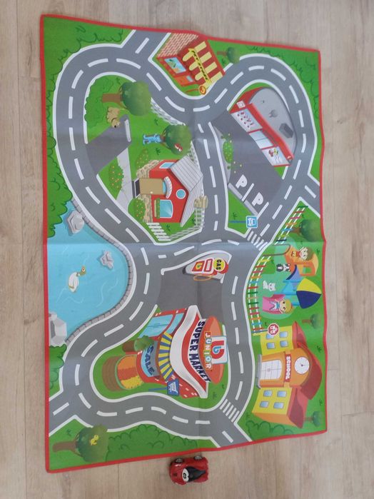 Килимче за игра с количка Ферари