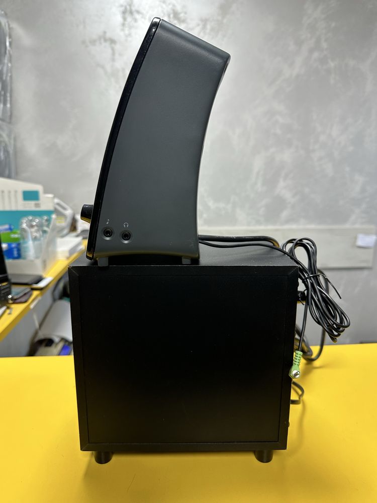 Тонколони , буфер Logitech Z323 2.1 за компютър