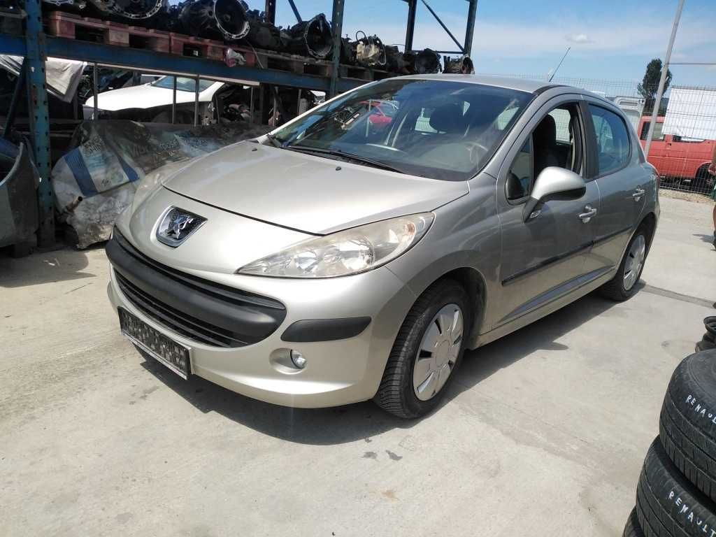 Dezmembram Peugeot 207, motor 1.4 benzina, an 2009