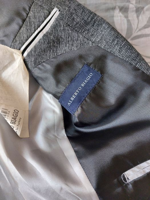 продам мужской пиджак костюм