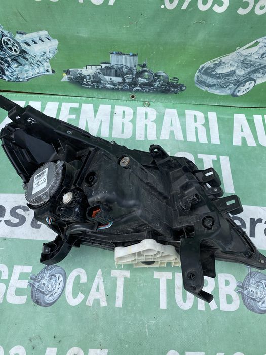 Far xenon Navara NP 300 D23 2017