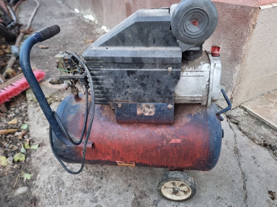 Compresor aer stern 24l   300 lei