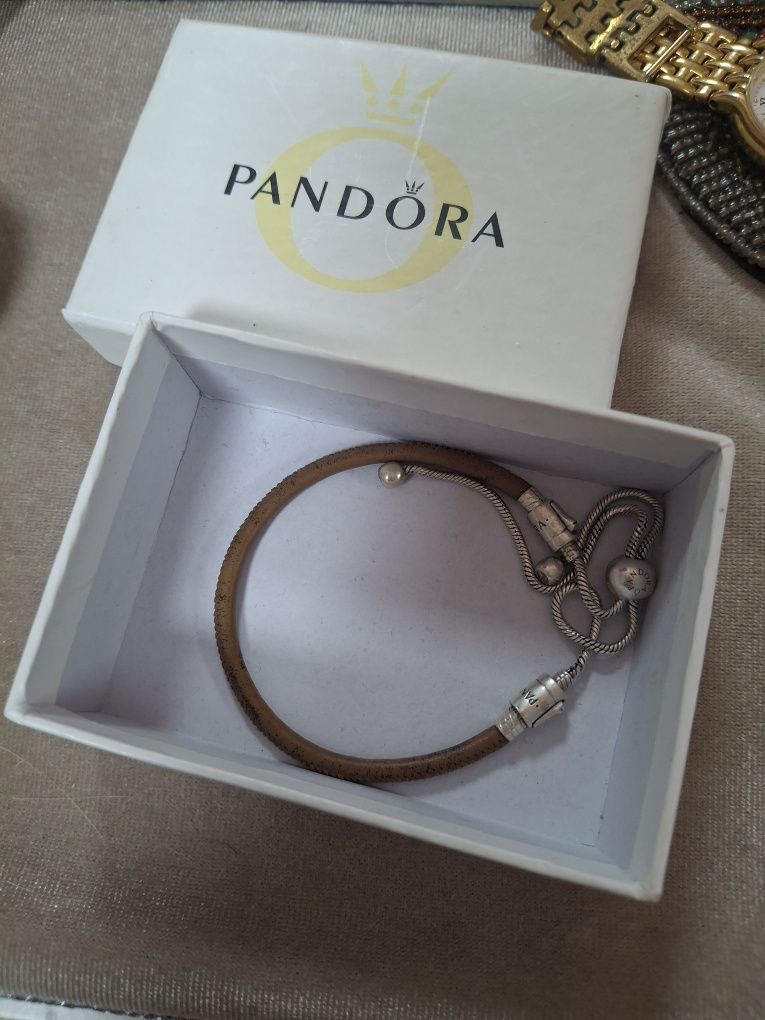 Гривна Pandora , дамска