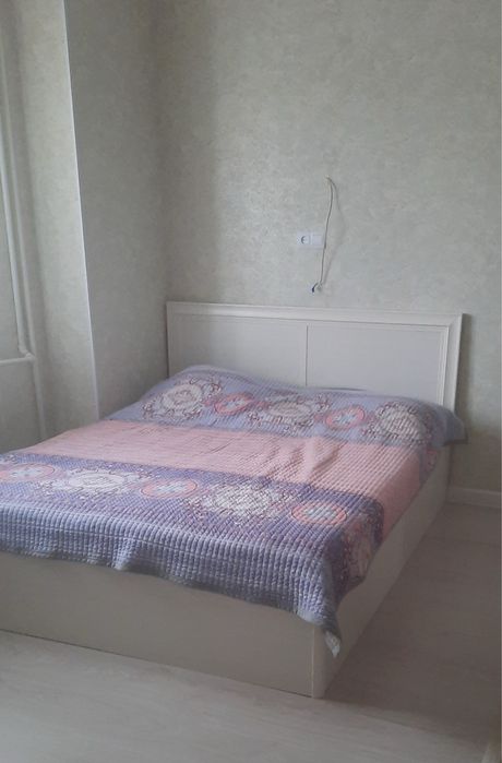 Продам двухспальнюю кровать 160х200 с подъемным механизмом
