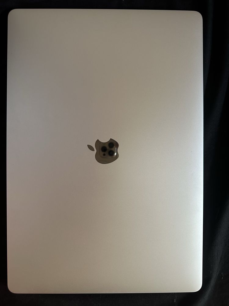 Macbook Pro 15 2017 Amd Radeon 560