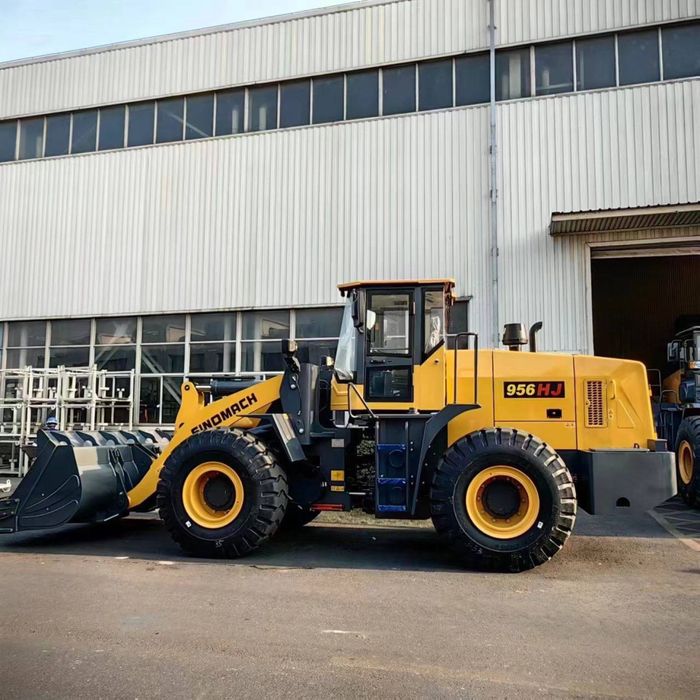 Frontal yuklagich/Фронтальный погрузчик