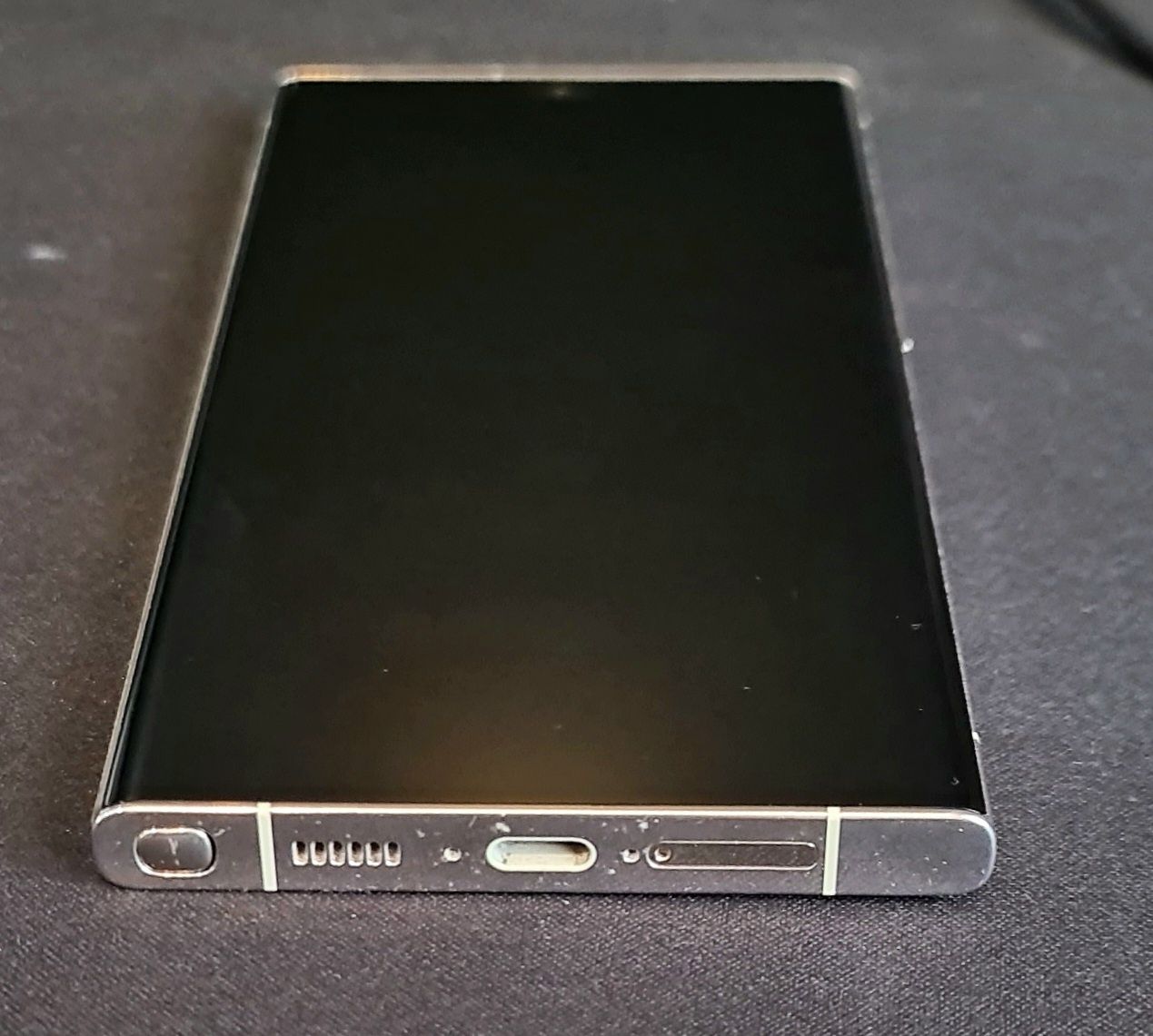Samsung s23 ultra 256 gb.