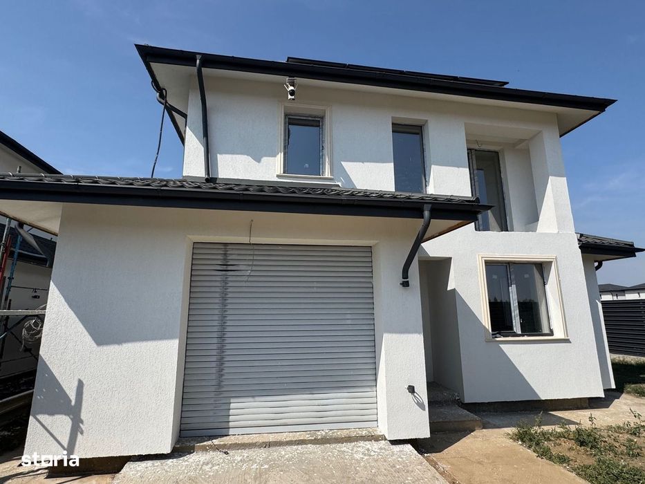 Vila Tunari ECO, POMPA de caldura si PANOURI Fotovoltaice si GARAJ