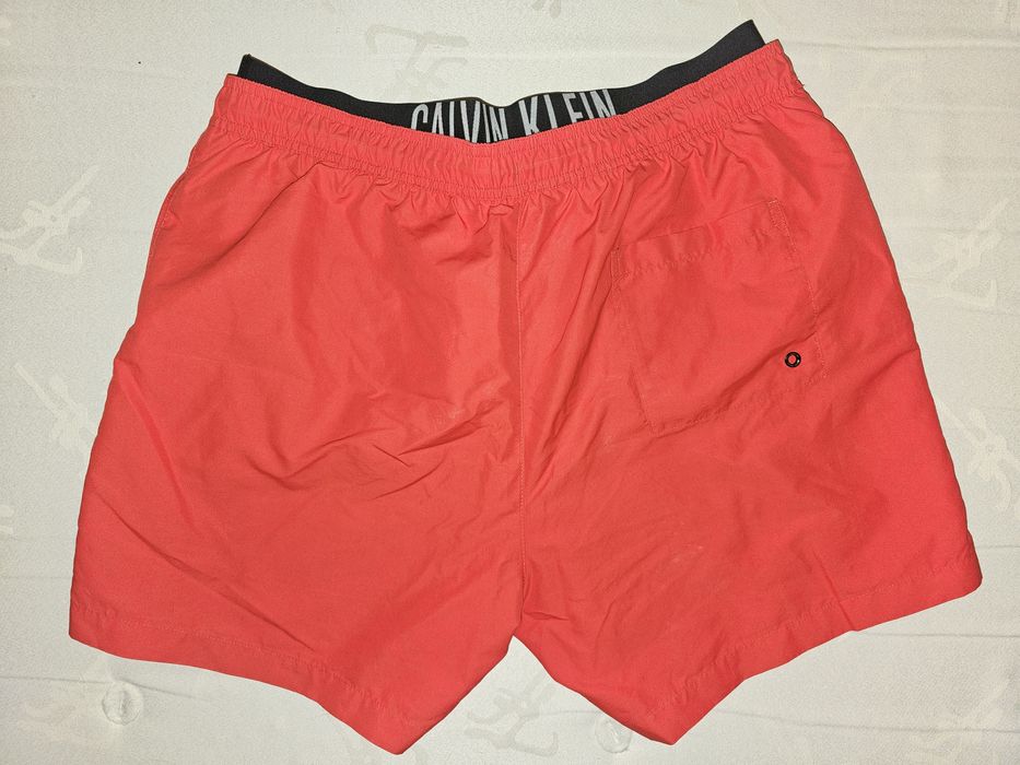 Карго Панталони, Потник, Бански, Риза, Суичер и Тениска