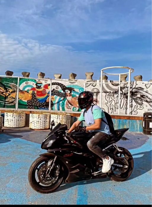 motocicleta Yamaha R6