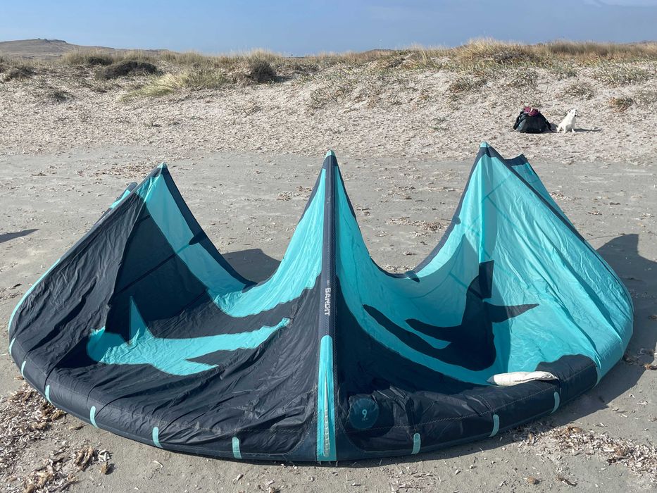 F-One Bandit Kite 7,8,9,11m2 + Lynx Bar 52/45 and 45/38