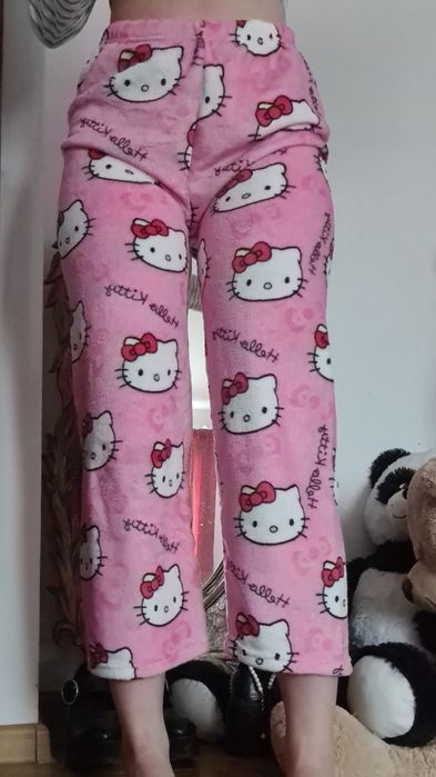 pantaloni hello kitty