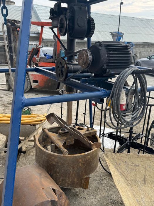 Utilaj electric de sapat fantani/fose