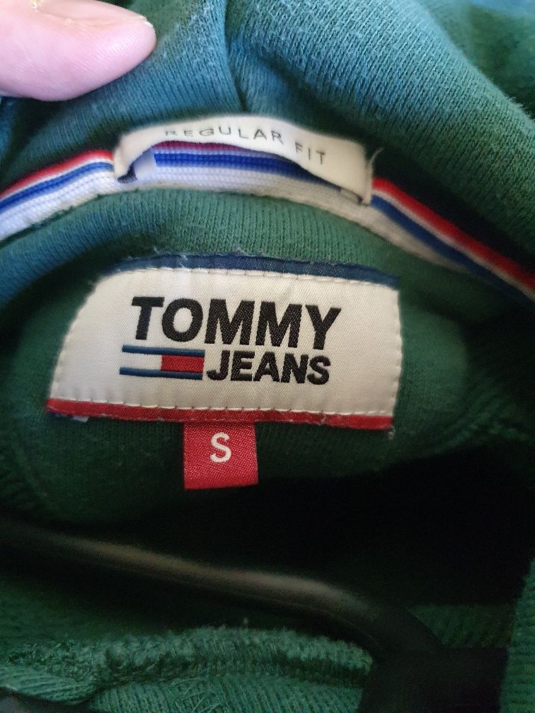 Vând hanorac Tommy Jeans