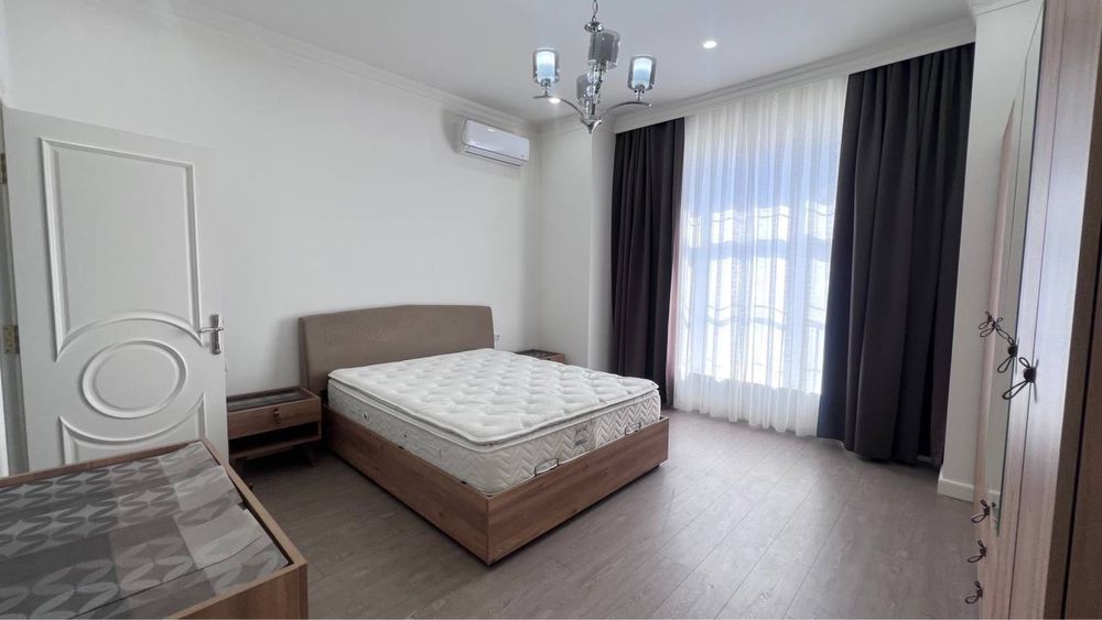 ЕВРО ДОМ в аренду.  Саракулька 6 соток 8 комнат. Упакованная