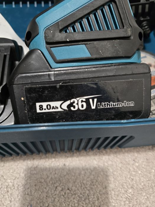 Set trusa polizor unghiular cu acumulator