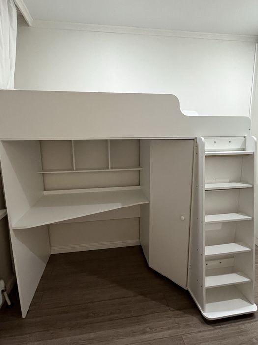 Кровать двухъярусная