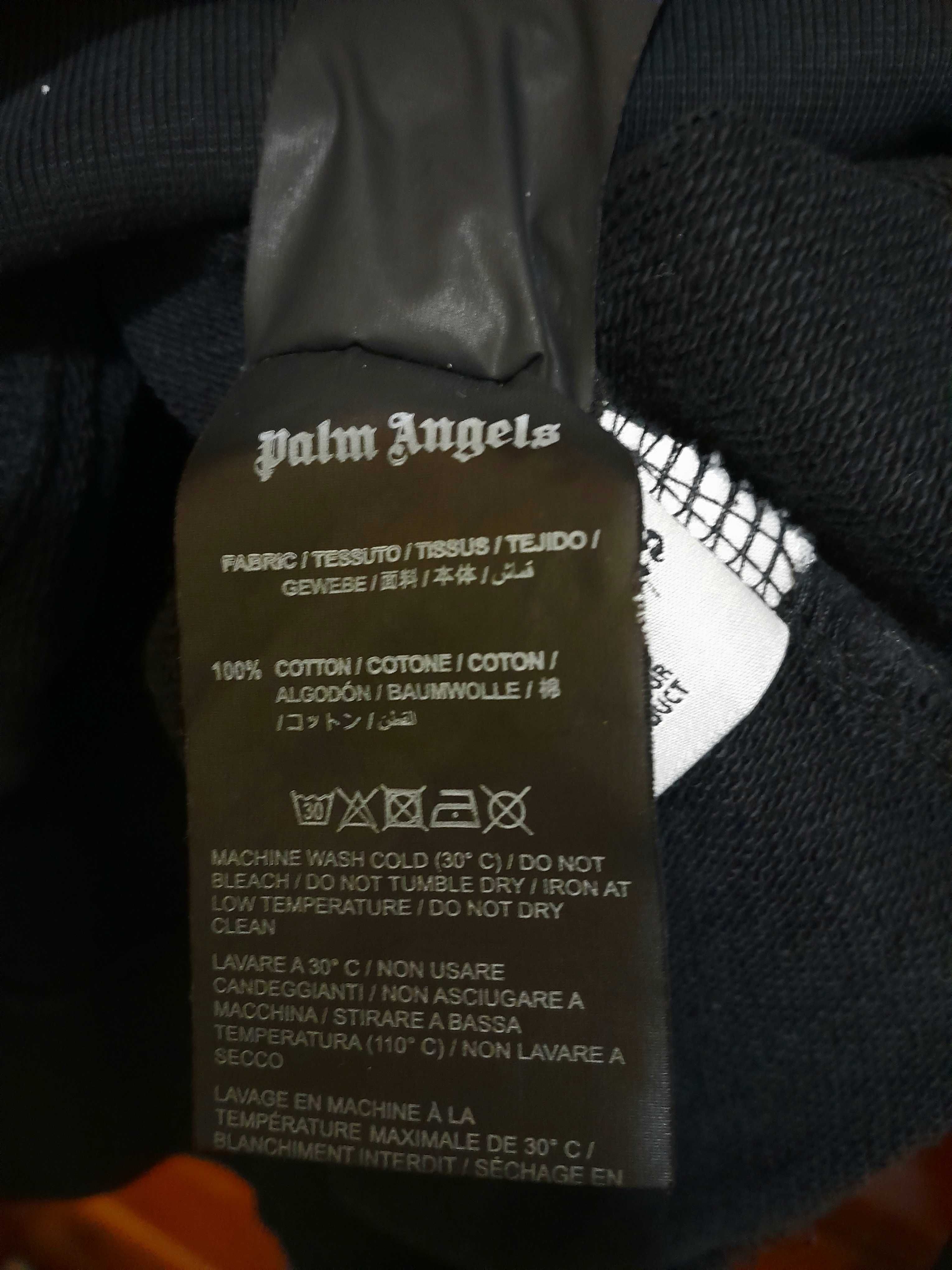 Продавам оригинален Palm Angels sprayed logo sweater