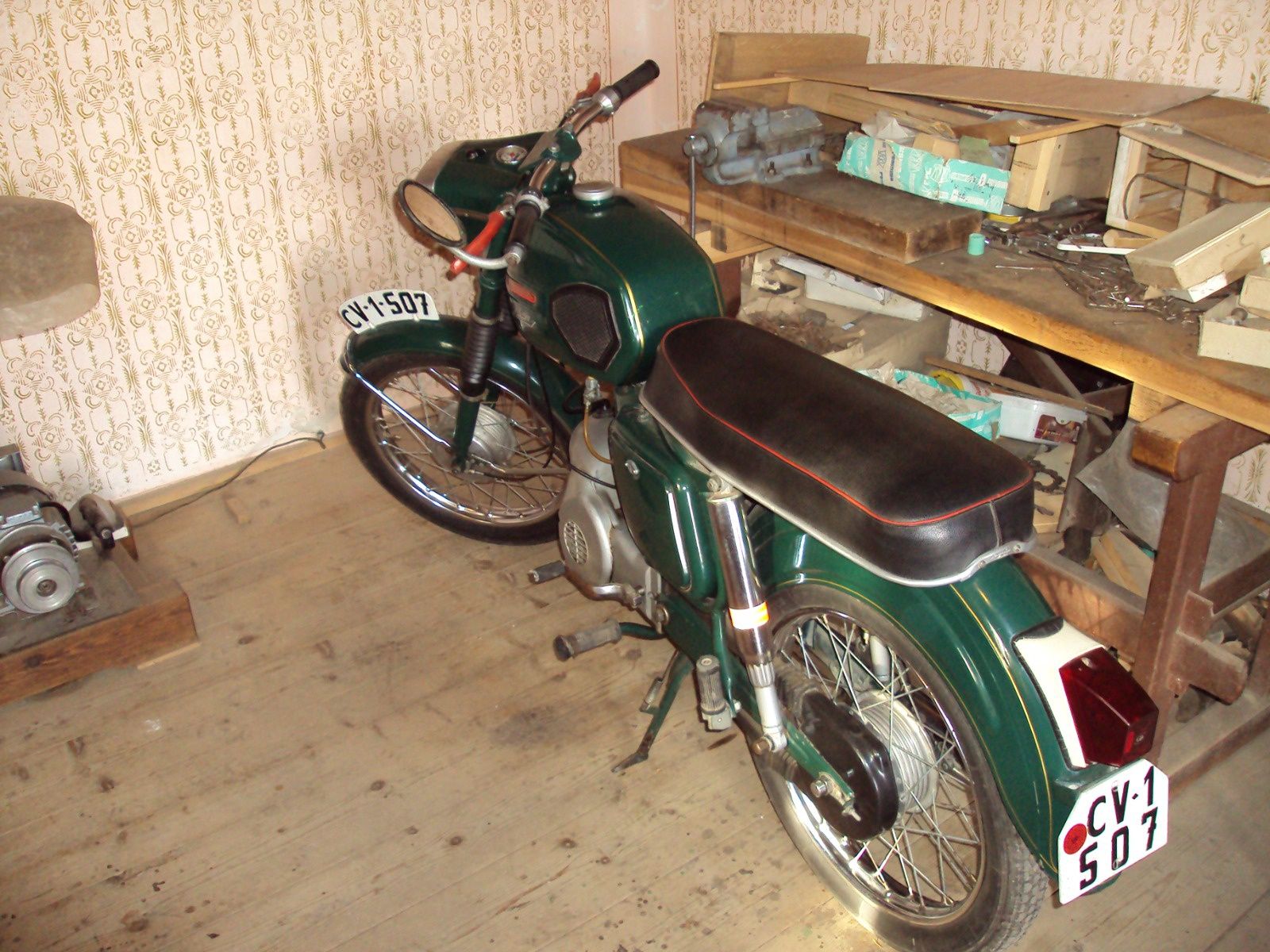 Motoreta Mobra Super 50