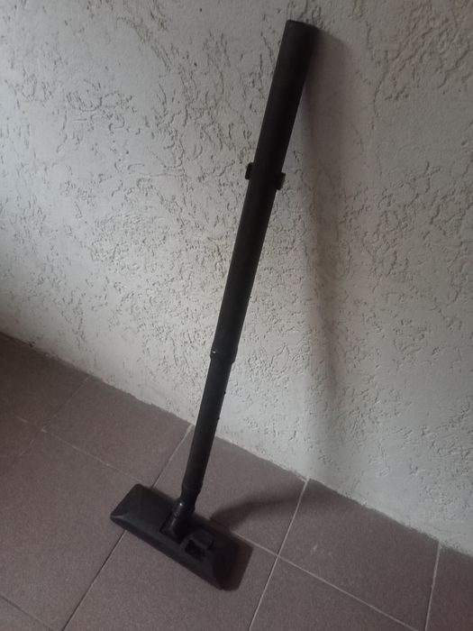 Продам щётку от пылесоса соединенную  с трубой