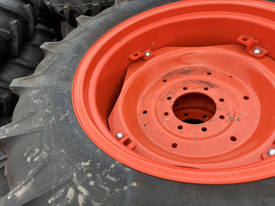 Cauciucuri roti utb 12,4/28 -13,6/26