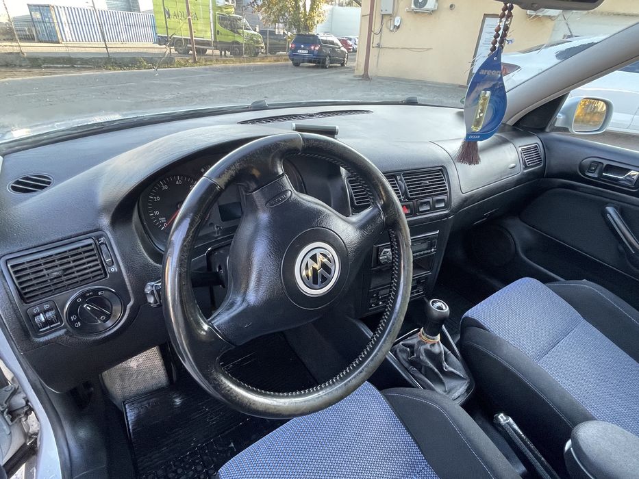 Vand VW Golf 4 2002
