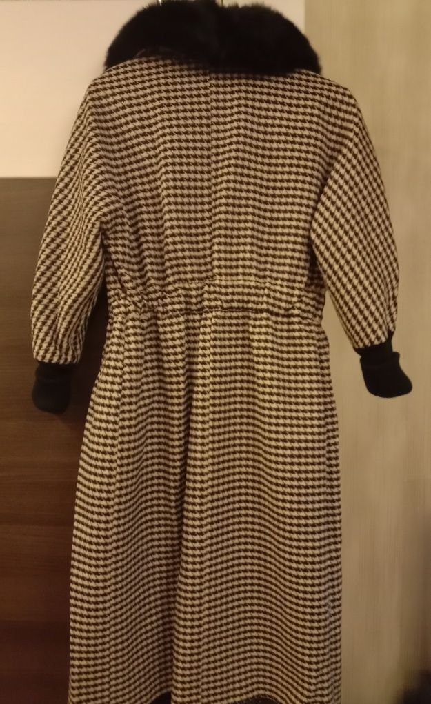 Женское пальто,новое,сорок восьмой размер