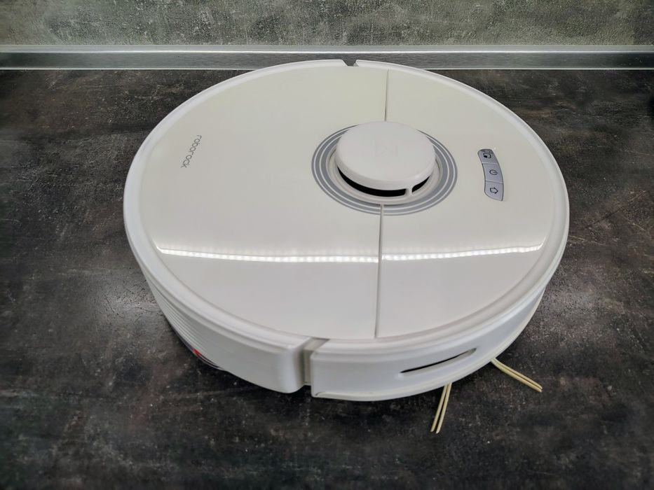 Робот прахосмукачка Roborock q7 max перфектно визуално и техническо съ