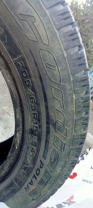 Продам Шины зимние