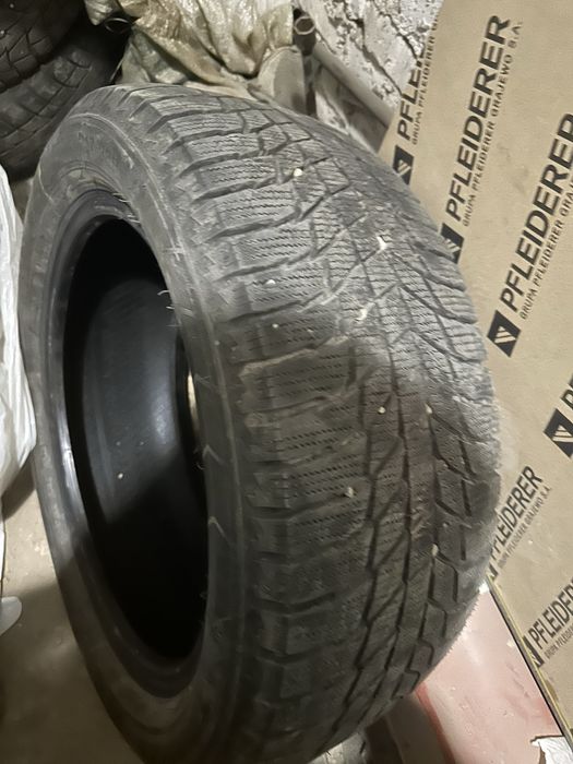 Продам шины 225/50/17