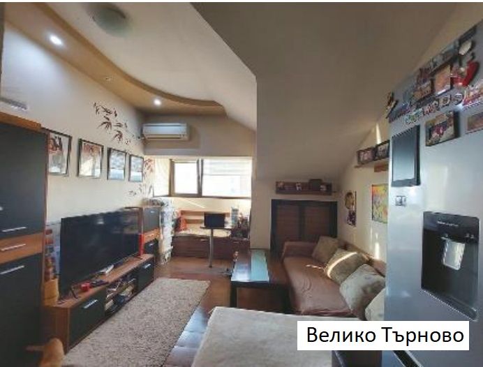 Продава се  тристаен обзаведен апартамент в Кольо Фичето