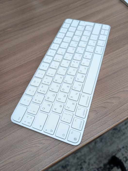 Magic keyboard + magic mouse, ikkalasi ham lighting cable
