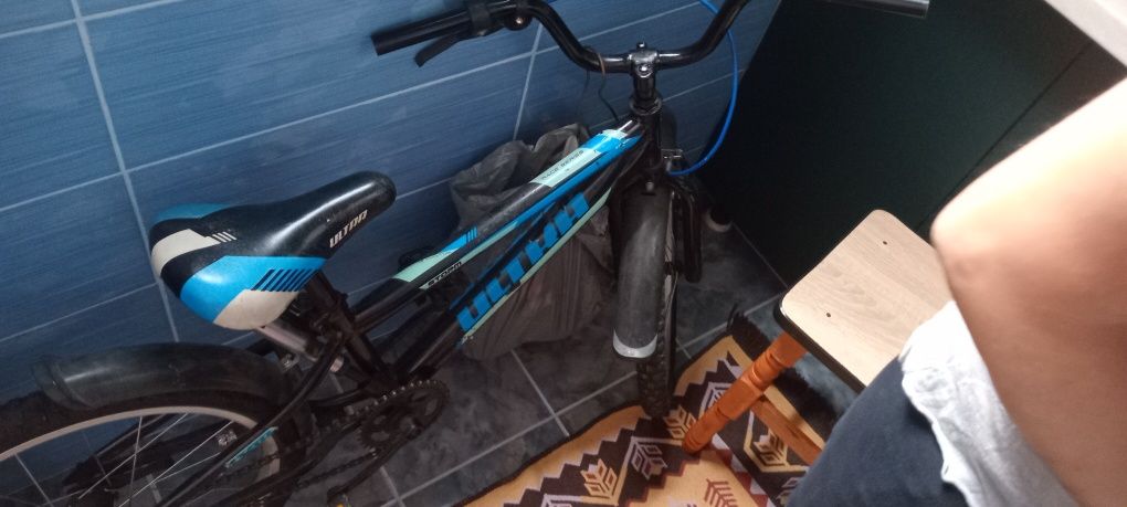 Bicicleta copii 9-10 ani