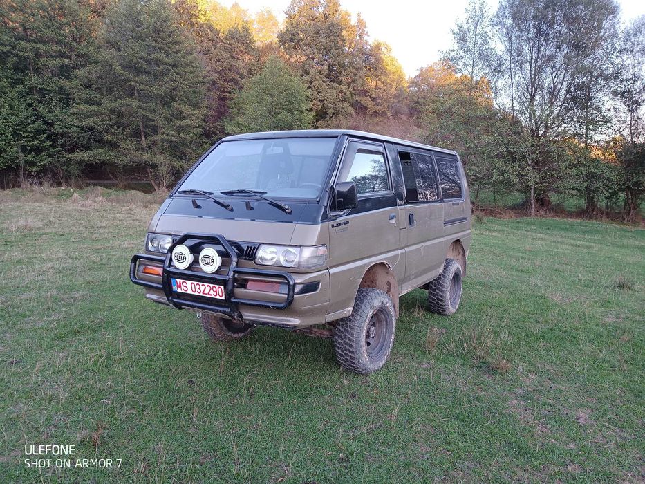 Mitsubishi L300 Delica