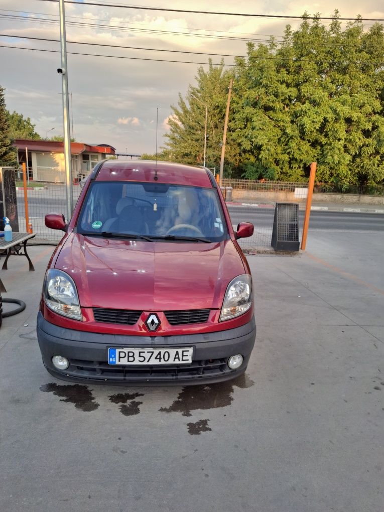 Рено Kangoo 1.2 бензин много икономична
