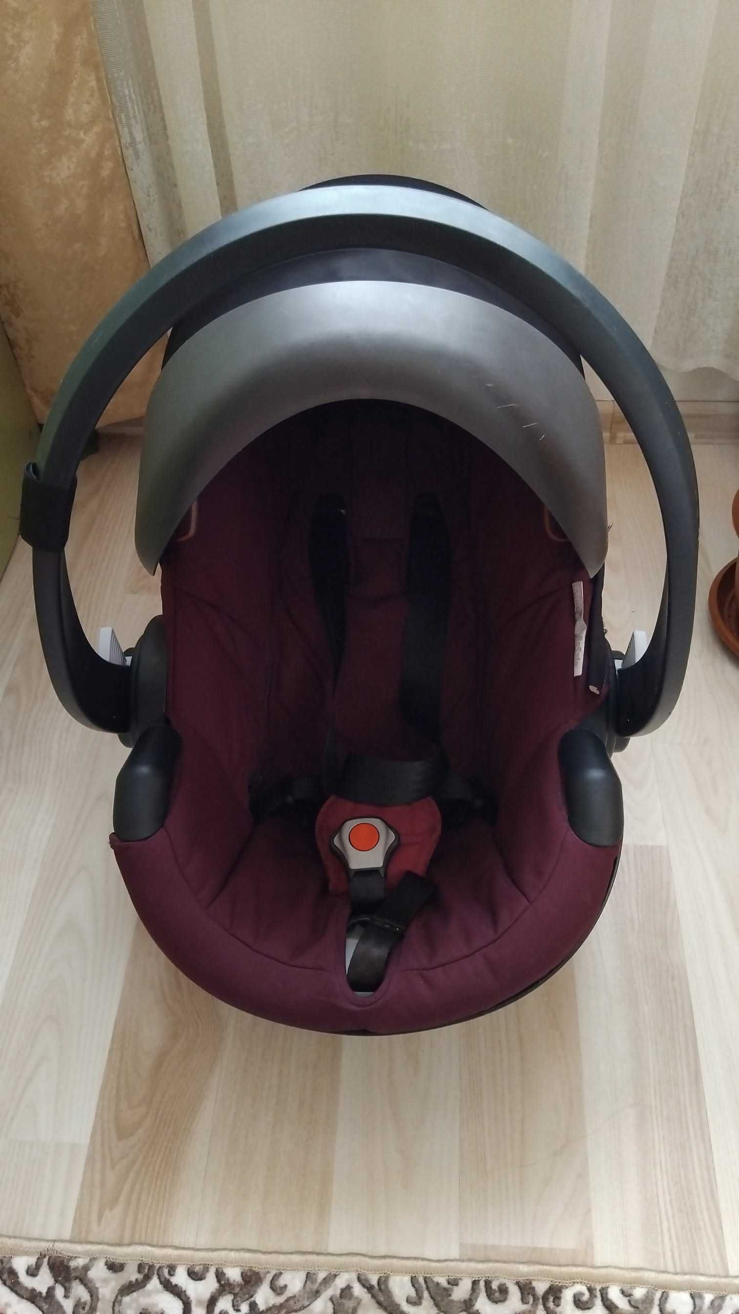 Бебешка кошница за кола Stokke Xplory