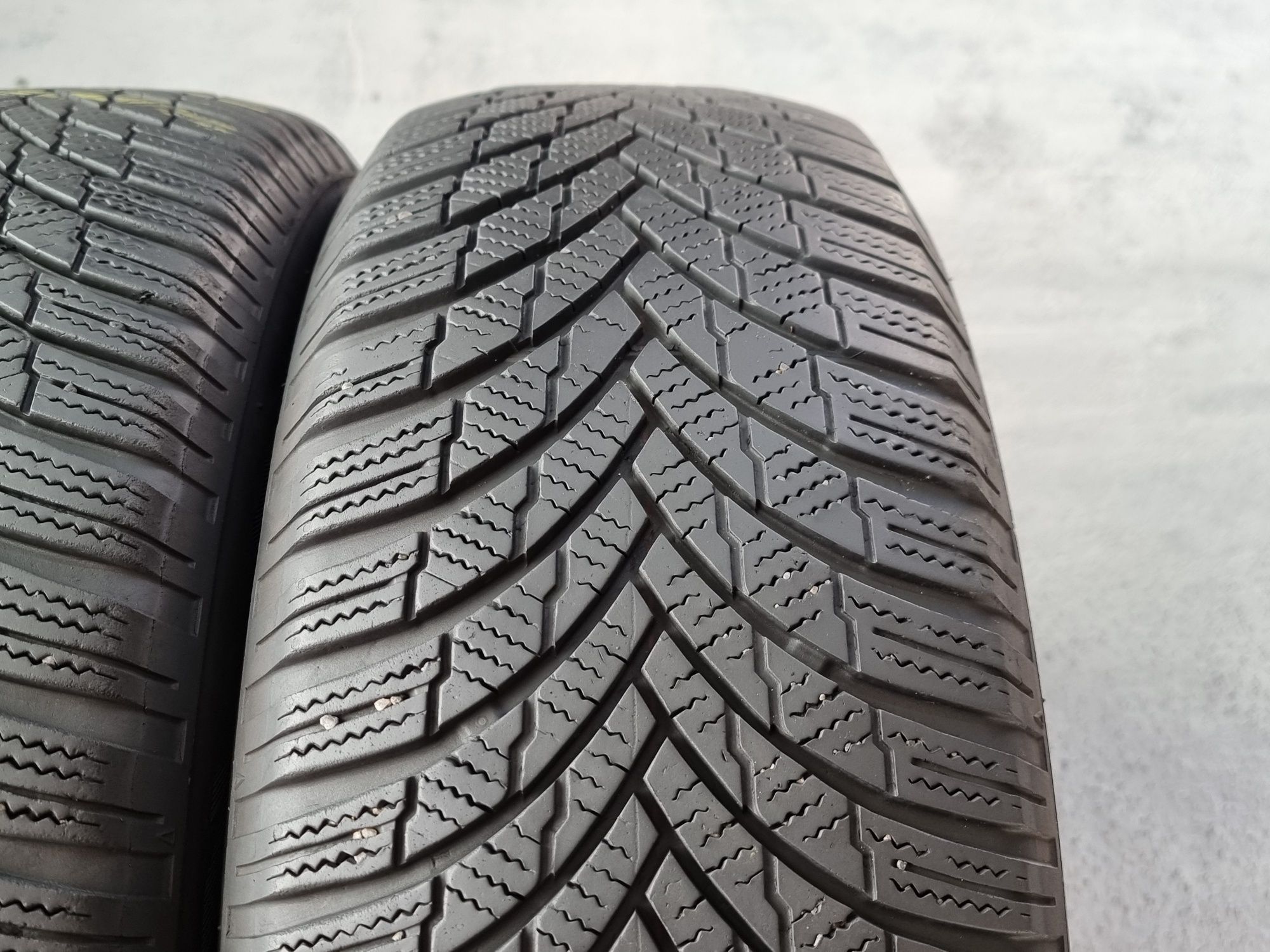 215/65/16 Firestone 4Броя: 280лв 6.2мм