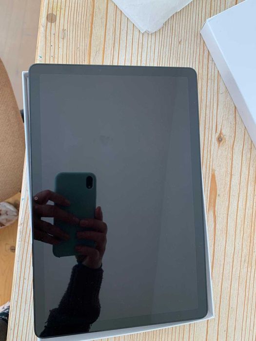 Vând tabletă nouă Samsung Galaxy A9+