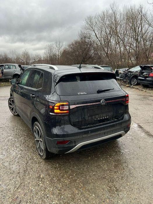 Dezmembrez Volkswagen t-cross 1.0 tsi cod motor DLA