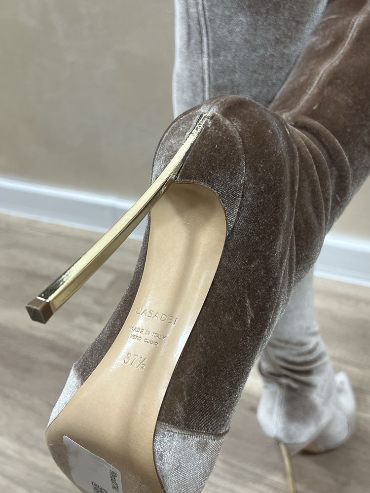 Ботуши на висок ток Casadei Blade