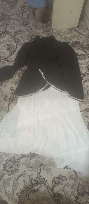 Ayollar koʻfta yufkasi rangi oq qora razmerxxl kiyilmagan yangi