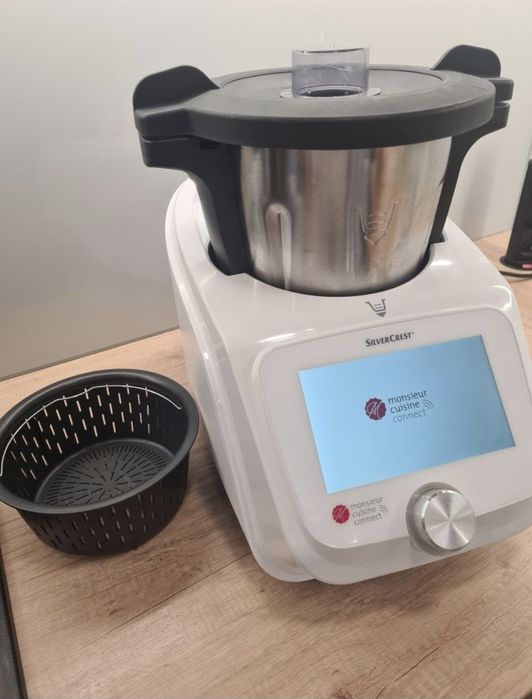 Robot de bucătărie Monsieur Cuisine Connect