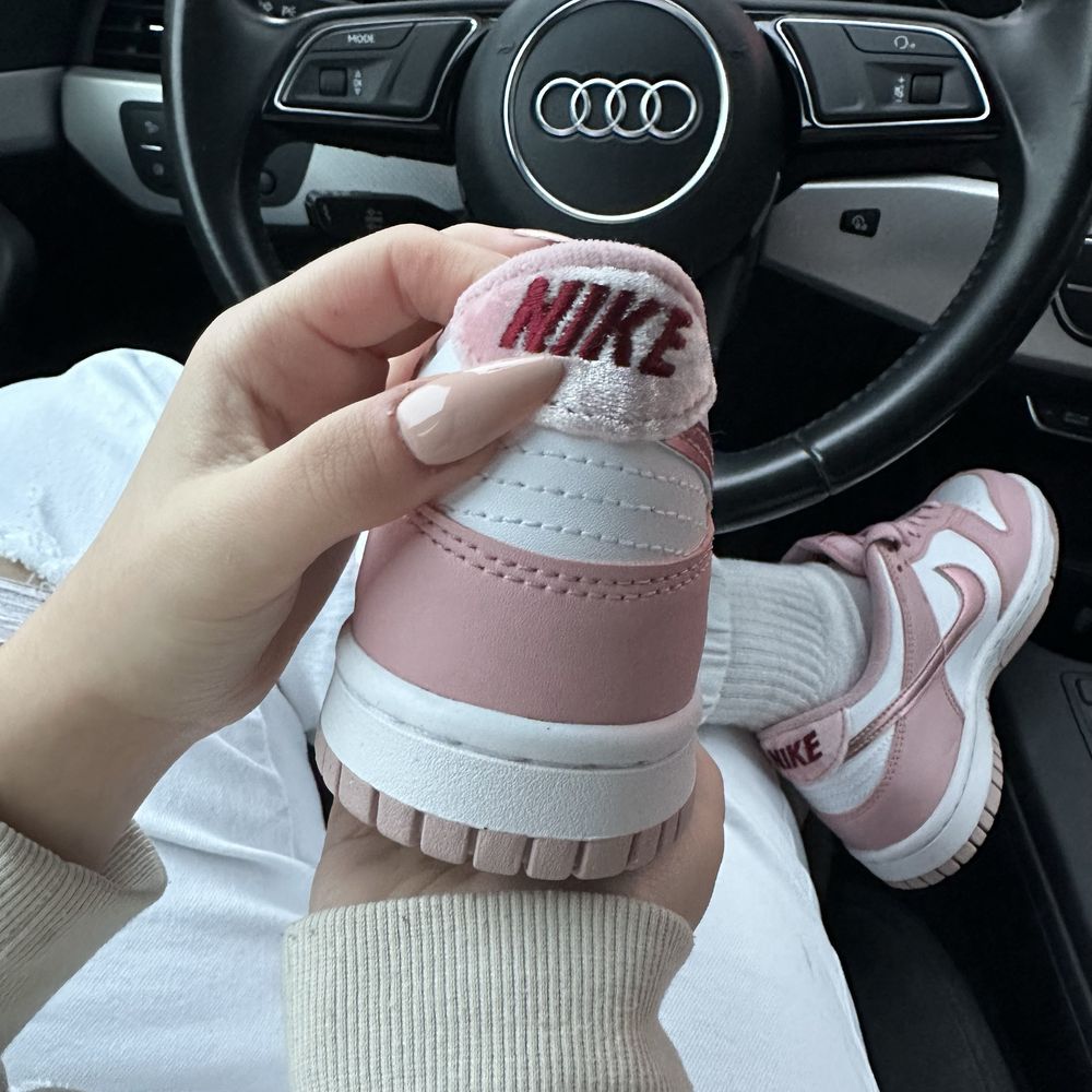 Pantofi Sport Nike Dunk Low Pink Velvet - 100% originali