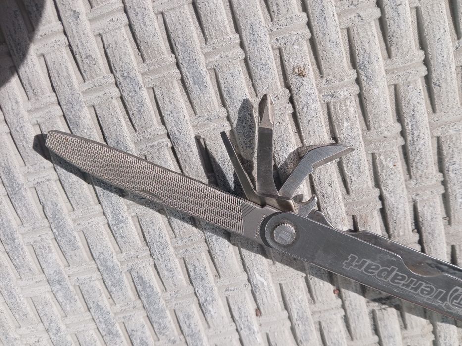 Мултитул Leatherman pst