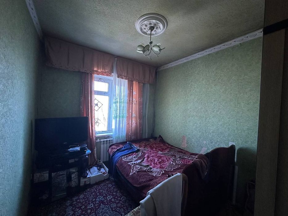 Продается квартира 
Срочно продаётся квартира 
4 комнатная/9 этаж
9 эт